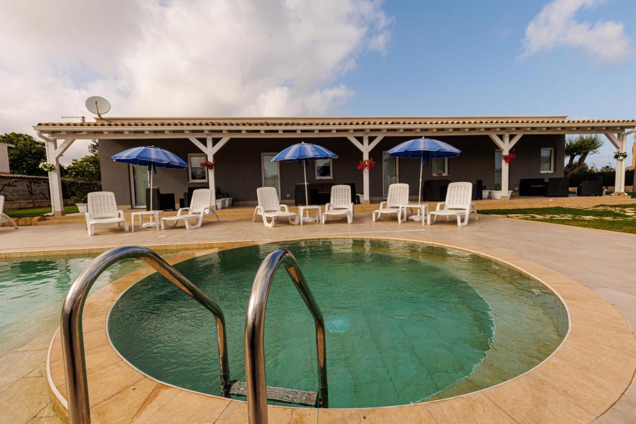 Perladelmare Aparthotel อาโวลา ภายนอก รูปภาพ