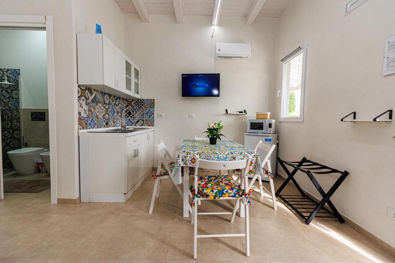 Perladelmare Aparthotel อาโวลา ภายนอก รูปภาพ